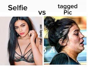 Selfie

vs

Tagged pic
